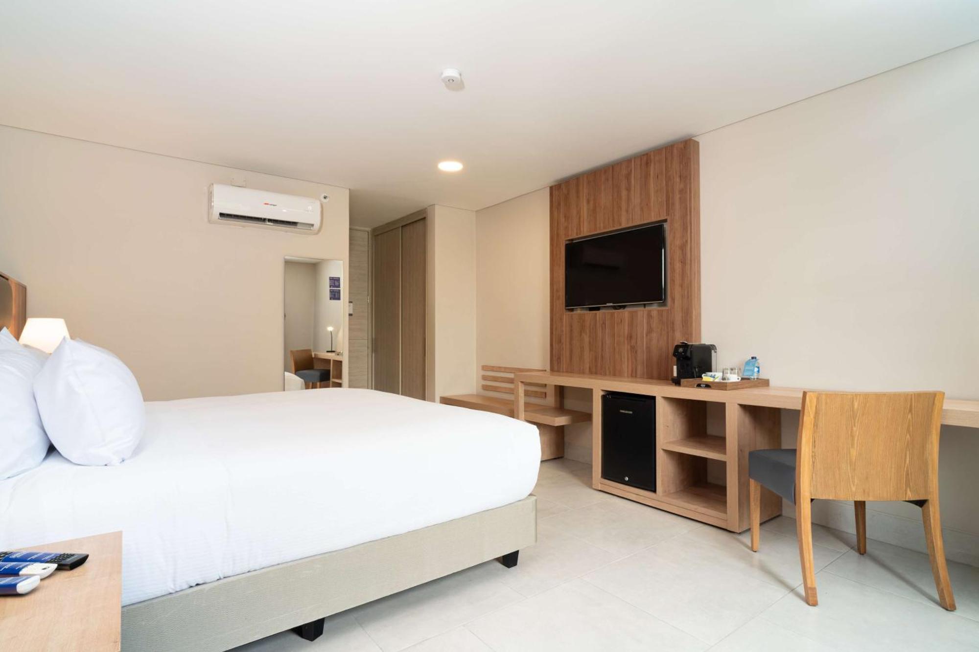 Hilton Garden Inn Cali Ciudad Jardin Exterior photo