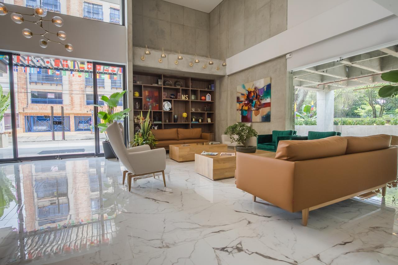Hilton Garden Inn Cali Ciudad Jardin Exterior photo